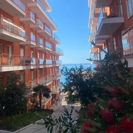 Bluewaveapartments 2 *