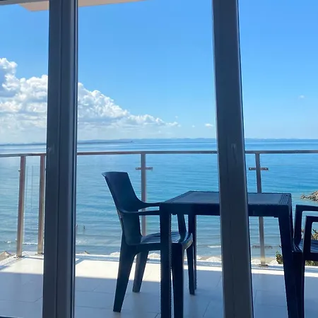 公寓 Bluewaveapartments 2 *