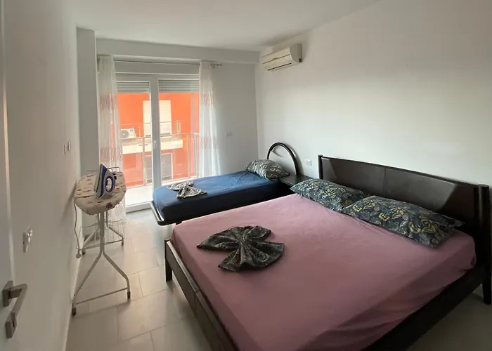 公寓 Bluewaveapartments 2 *