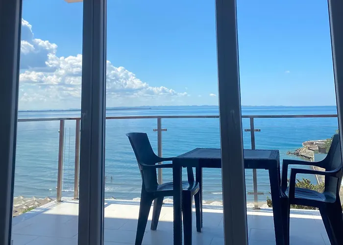 公寓 Bluewaveapartments 2 *